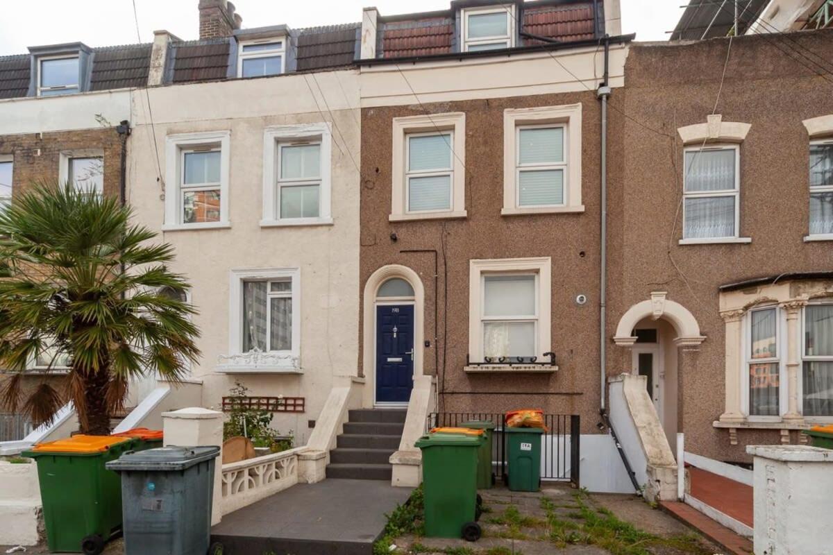 Spacious 2 Bedroom Maisonette In Stratford London Bagian luar foto